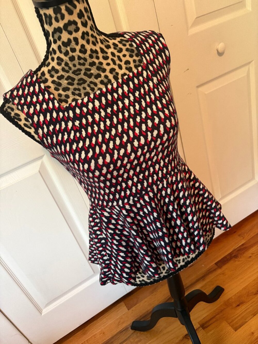 Anthropologie Eri + Ali Sleeveless Peplum Top Medium Navy Red White Stretch Knit